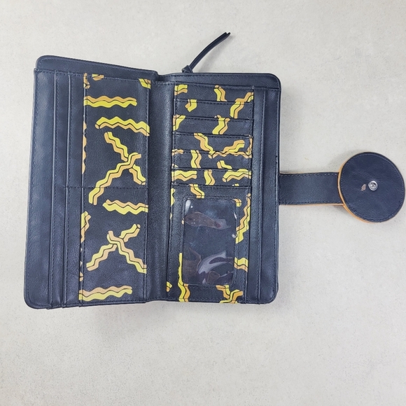 Iron fist Cyclops Burger Wallet - Picture 5 of 16